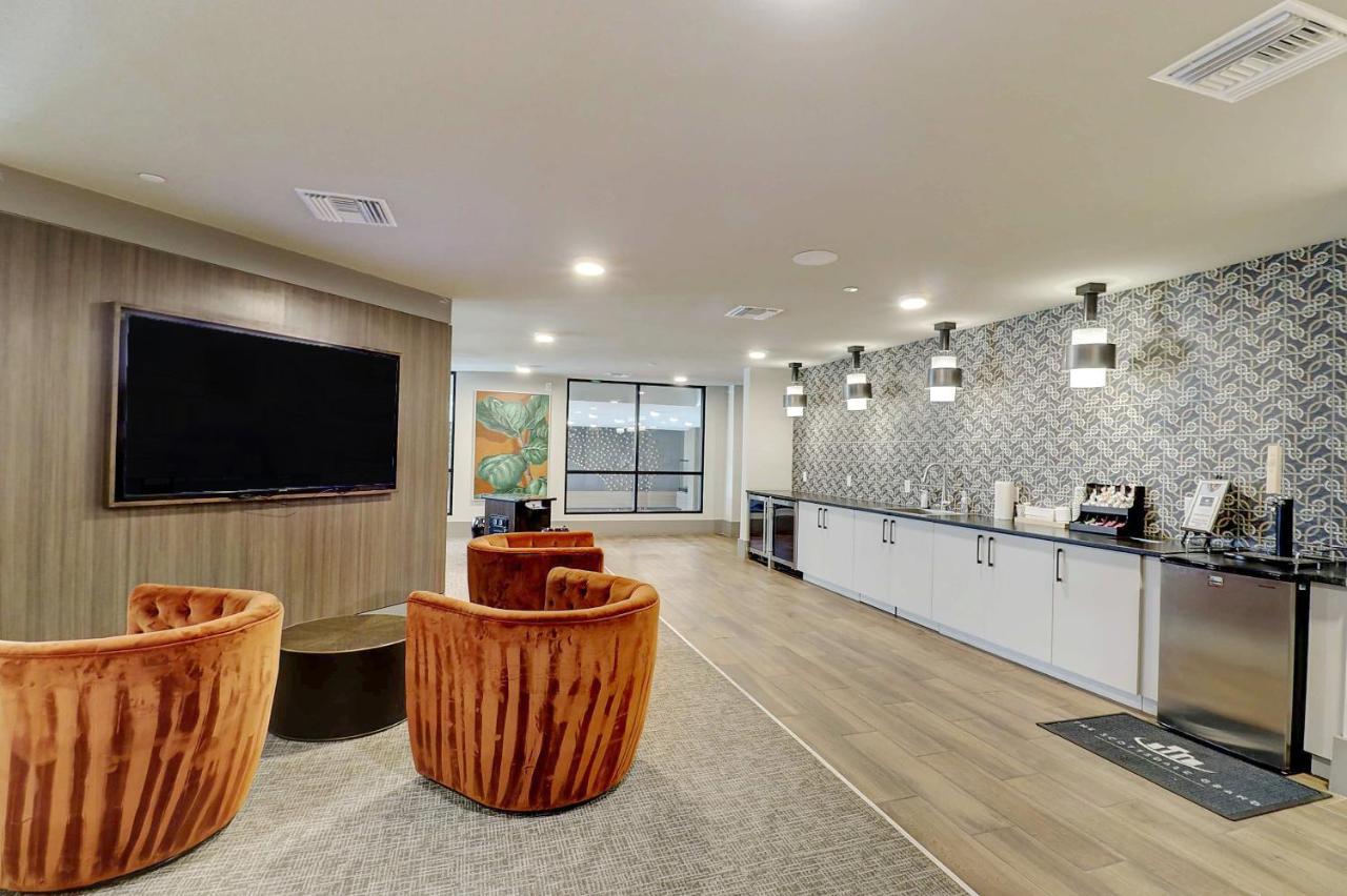Walk Score 81-Shopping District-King Bed-Parking G2047 Σκότσντεϊλ Εξωτερικό φωτογραφία
