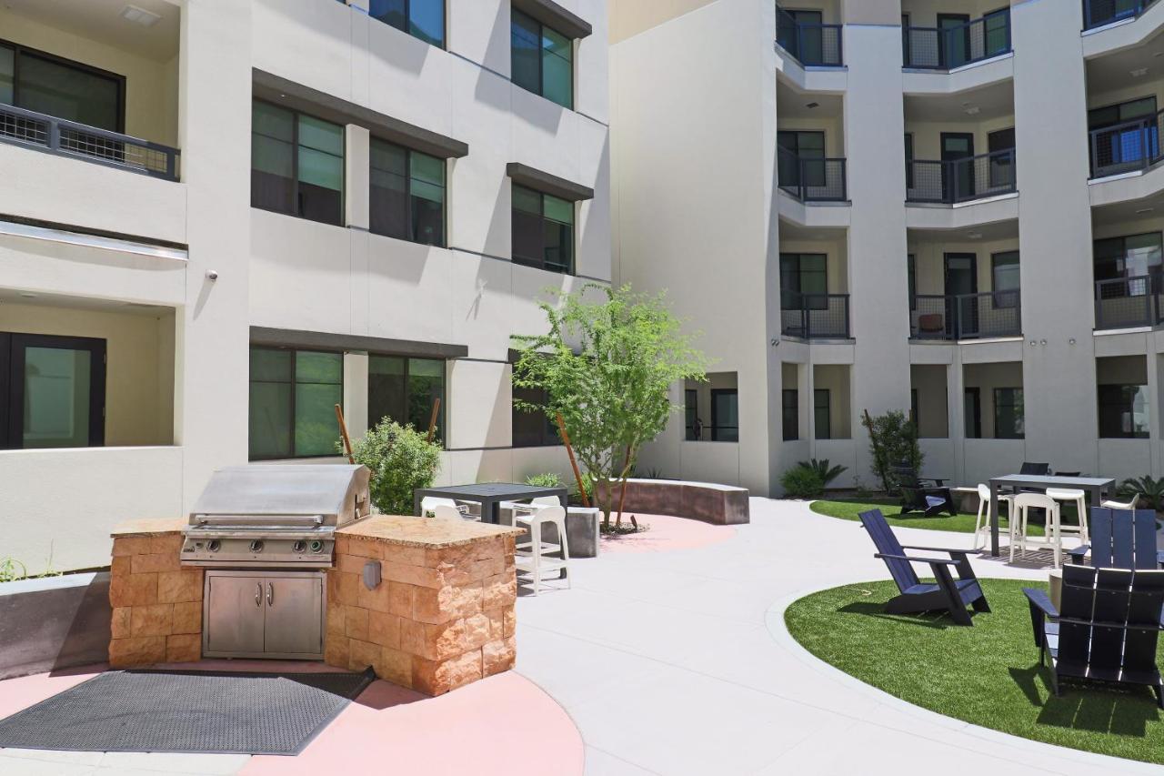 Walk Score 81-Shopping District-King Bed-Parking G2047 Σκότσντεϊλ Εξωτερικό φωτογραφία