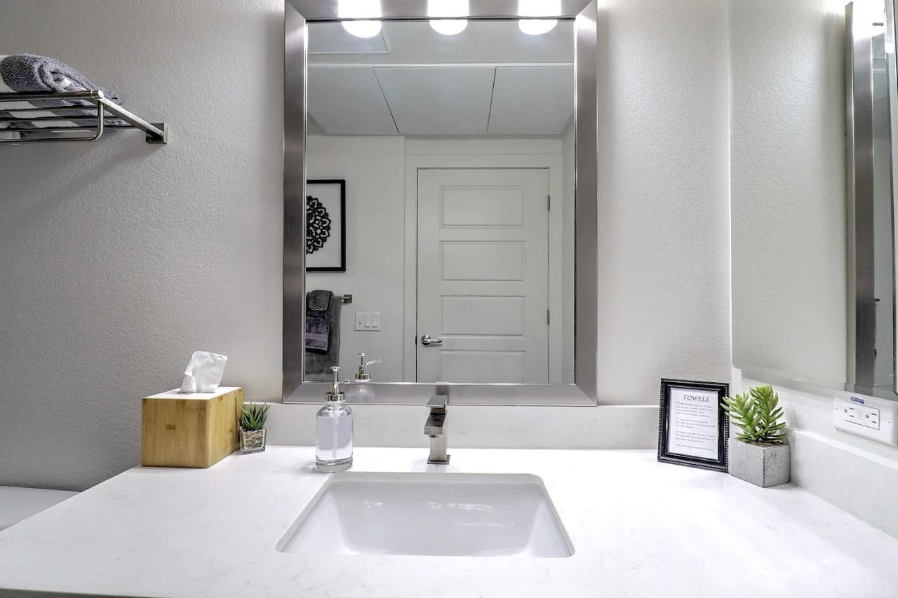 Walk Score 81-Shopping District-King Bed-Parking G2047 Σκότσντεϊλ Εξωτερικό φωτογραφία